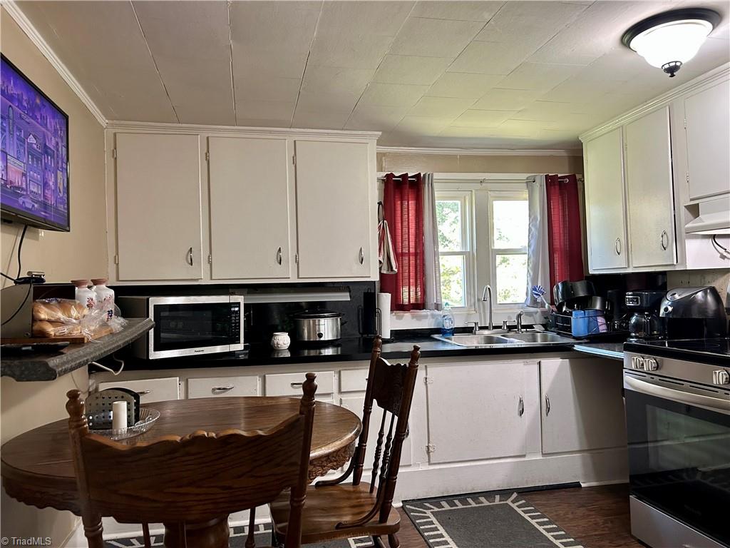 280 Burke Road Mount Airy, NC 27030 - Photo 14 of 25