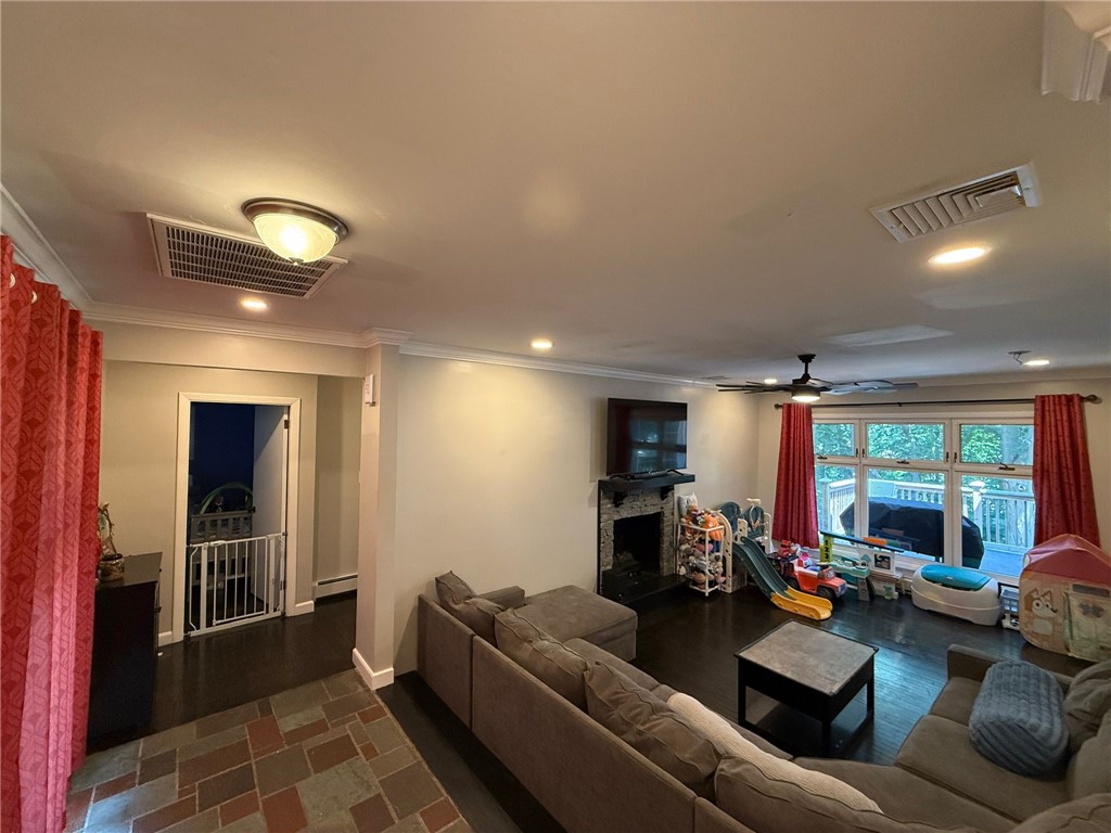 19 South Long Street Johnston, RI 02919 - Photo 6 of 16