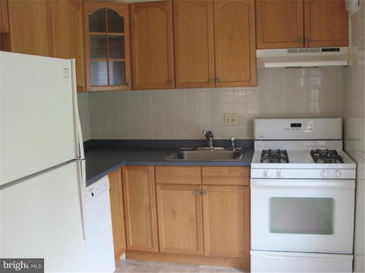 23 Shepherd Road Cherry Hill, NJ 08034 - Photo 6 of 25 Gallery Image 6