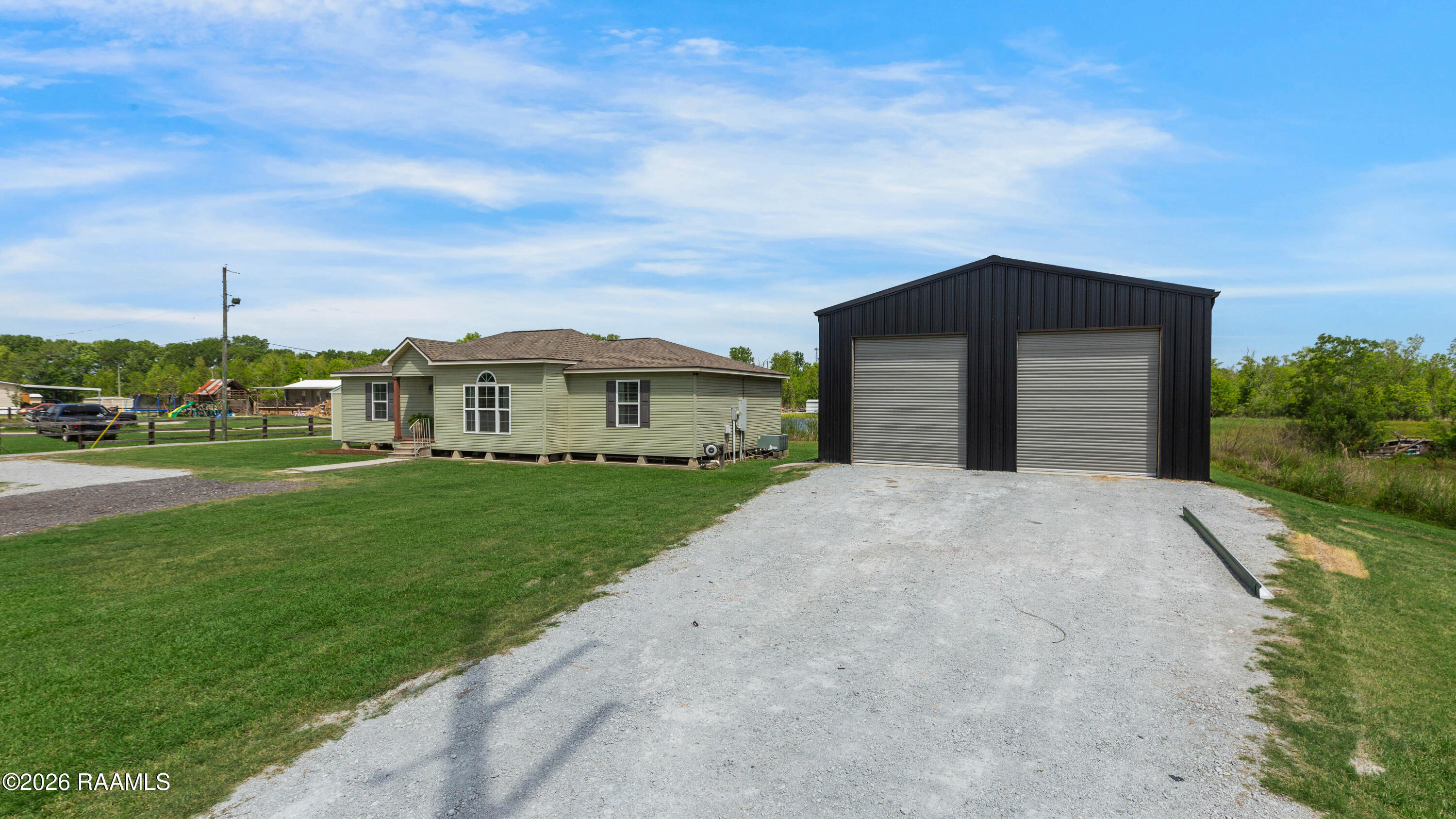 930 Hanks Road Duson, LA 70529 - Photo 29 of 32 930 Hanks Rd Duson-32