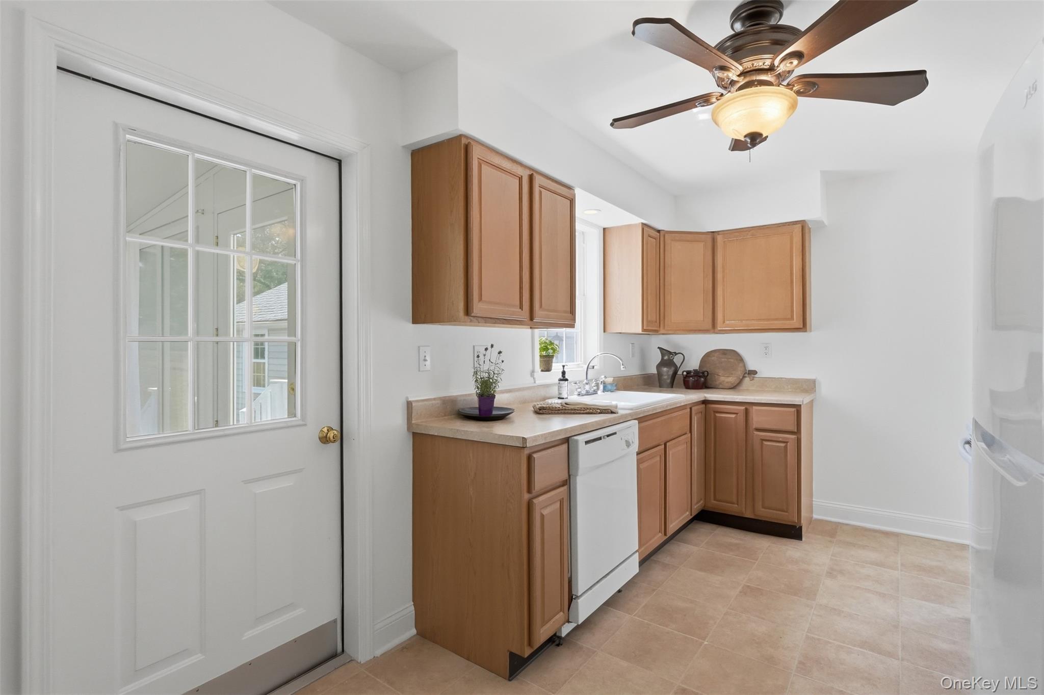 80 Cramer Road Poughkeepsie, NY 12603 - Photo 7 of 24