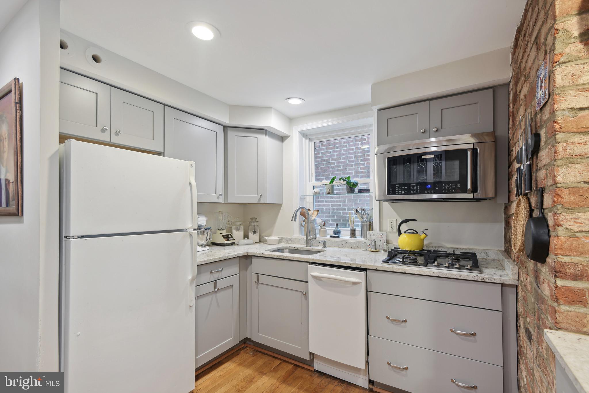 114 6th Street Southeast Washington, DC 20003 - Photo 13 of 30
