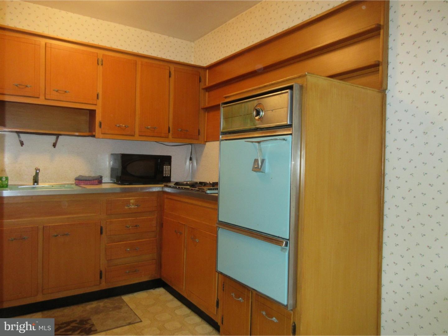 12640 Richton Road Philadelphia, PA 19154 - Photo 9 of 15 Kitchen