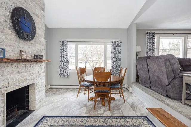 $685,000 | 70 Ellen Lane, Cranston, RI 02921