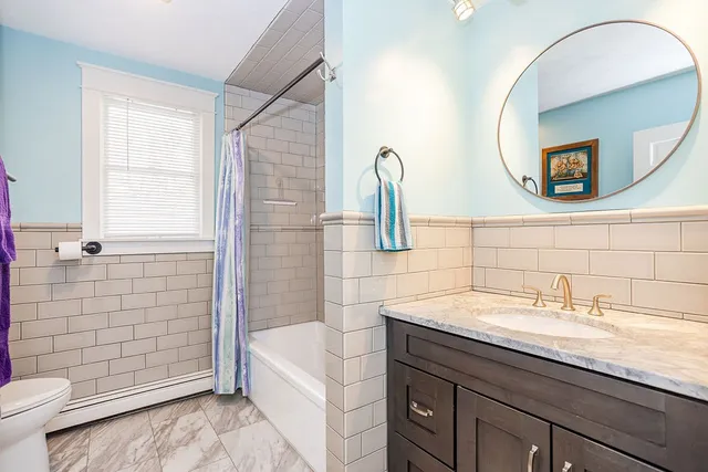 $685,000 | 70 Ellen Lane, Cranston, RI 02921