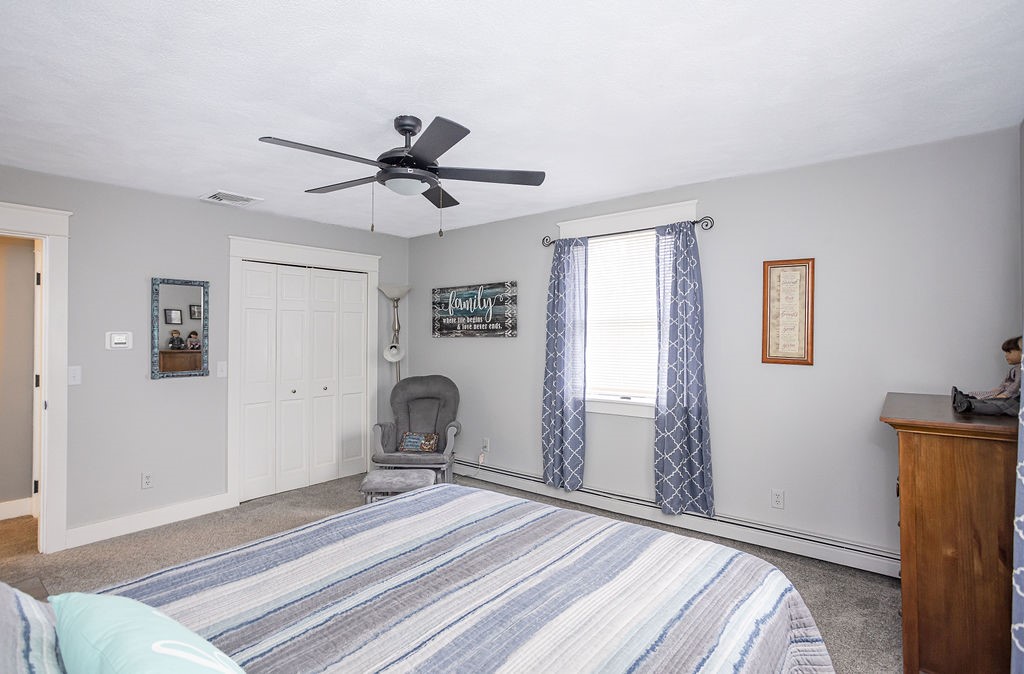 70 Ellen Lane Cranston, RI 02921 - Photo 24 of 38