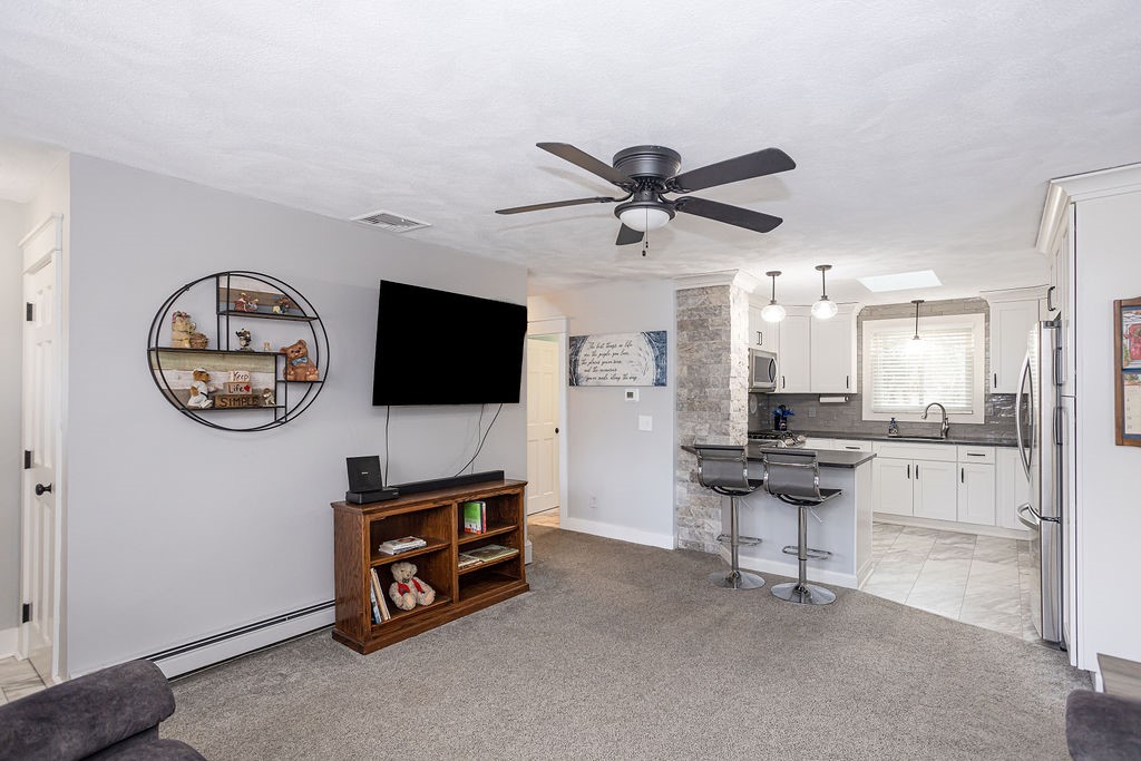 70 Ellen Lane Cranston, RI 02921 - Photo 26 of 38