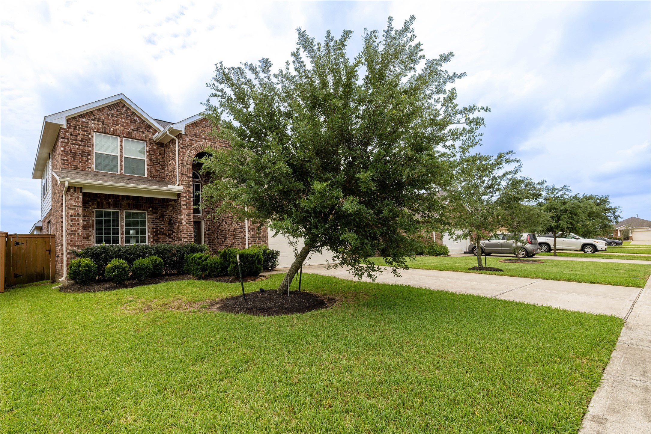 2318 Red Slate Drive Rosharon, TX 77583 - Photo 6 of 41