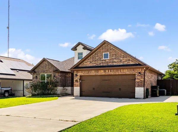 $375,000 | 3681 Rabbit Lane, Bryan, TX 77808