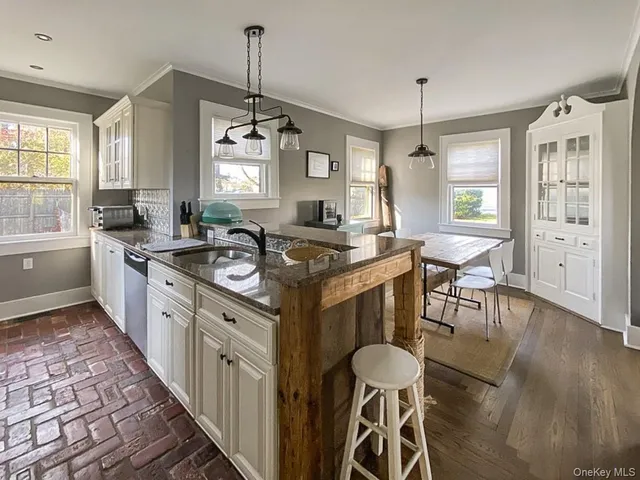 $3,500 | 2490 Pike Street, Mattituck, NY 11952