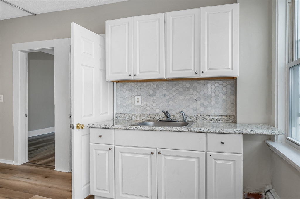 50 1/2 Common Street, Unit 3 Lawrence, MA 01840 - Photo 15 of 20