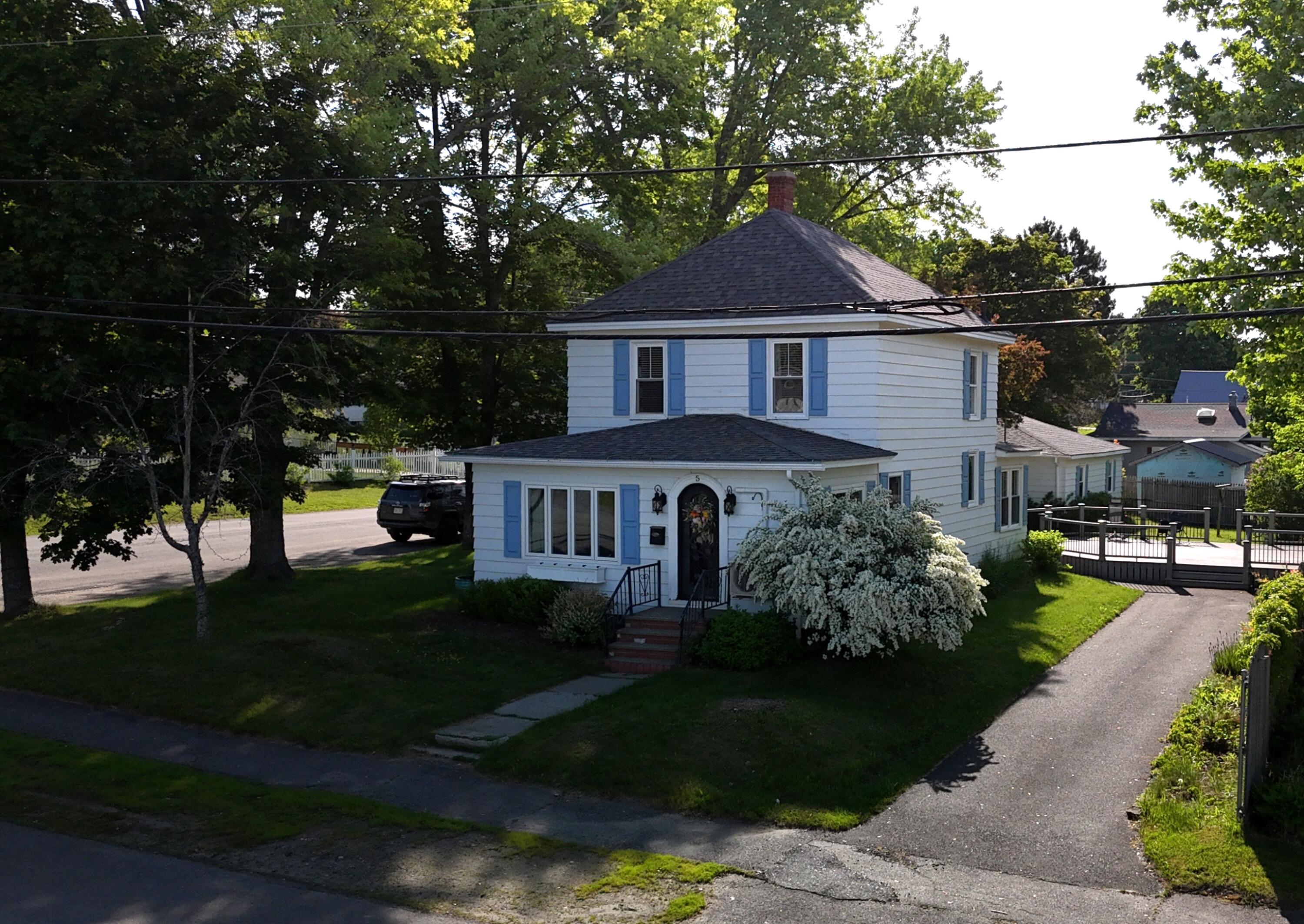 5 Cone Street East Millinocket, ME 04430 - Photo 1 of 37 Cone Street View