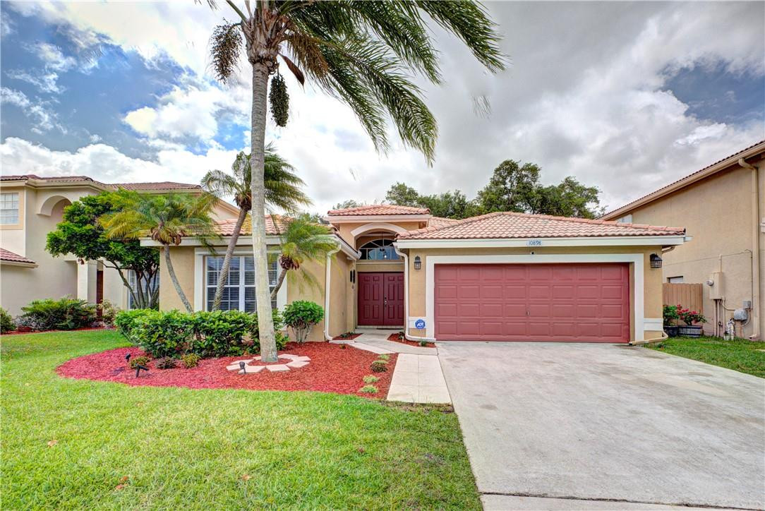 10898 Crescendo Circle Boca Raton, FL 33498 - Photo 2 of 38 Photo 2