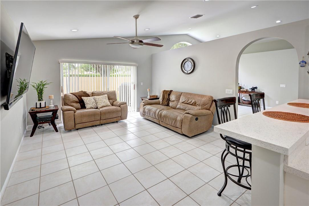 10898 Crescendo Circle Boca Raton, FL 33498 - Photo 23 of 38 Photo 23