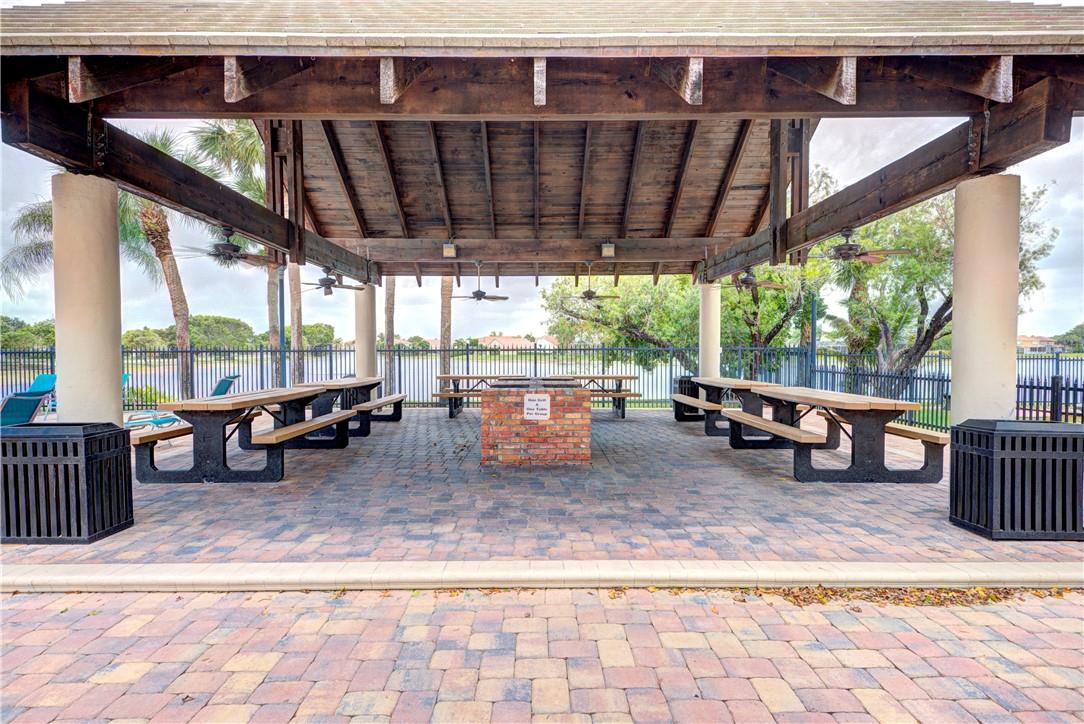 10898 Crescendo Circle Boca Raton, FL 33498 - Photo 32 of 38 Photo 32