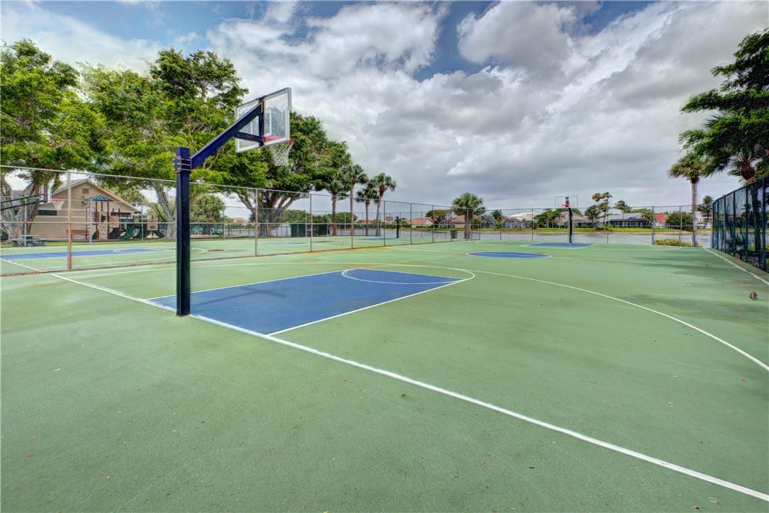 10898 Crescendo Circle Boca Raton, FL 33498 - Photo 35 of 38 Photo 35