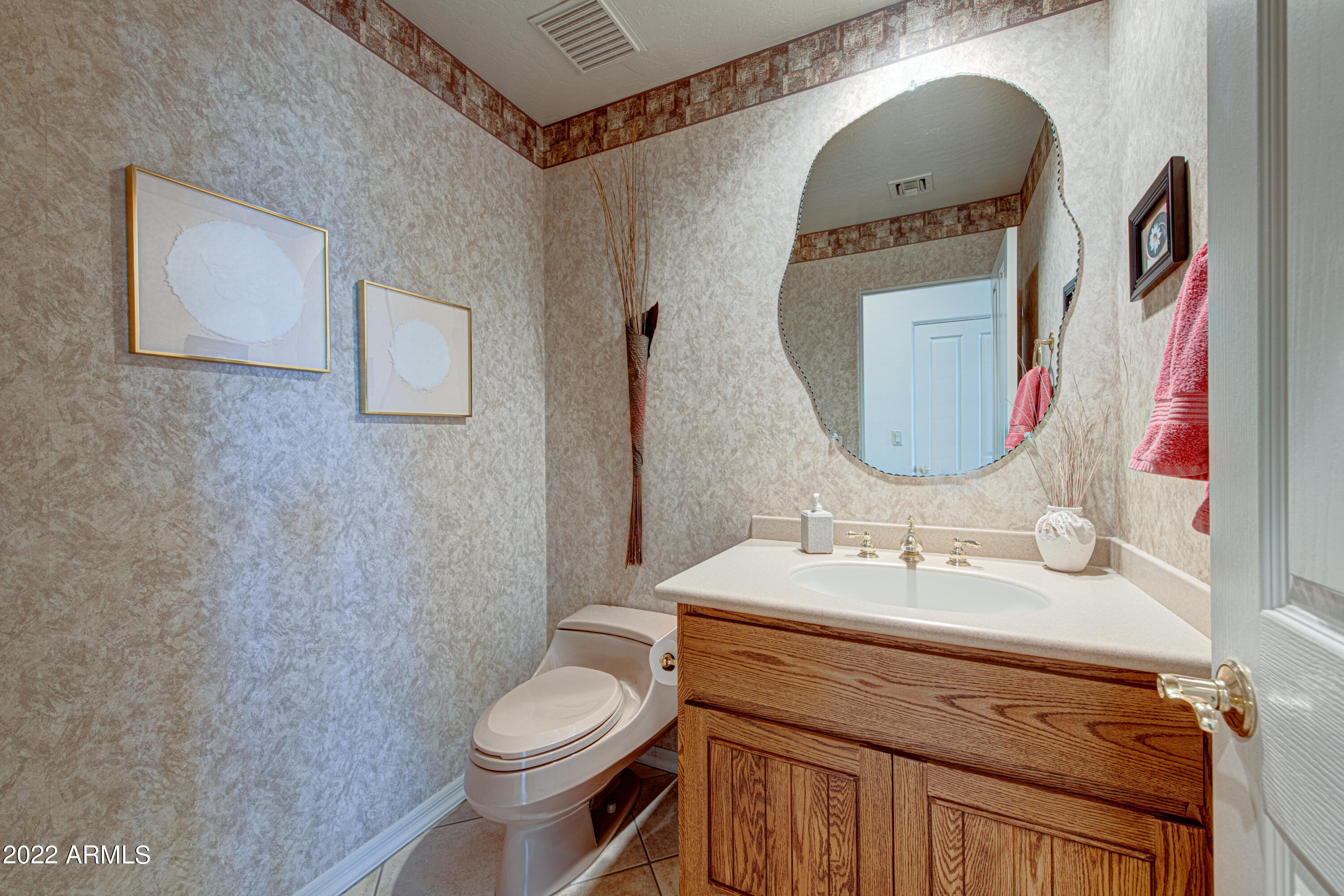 18400 Cobre Way Rio Verde, AZ 85263 - Photo 26 of 38 Powder Bathroom