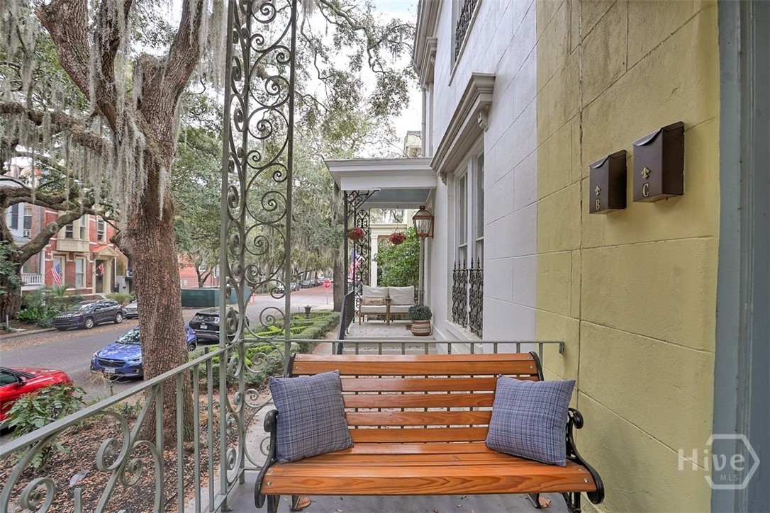 114 East Jones Street, Unit B Savannah, GA 31401 - Photo 2 of 25
