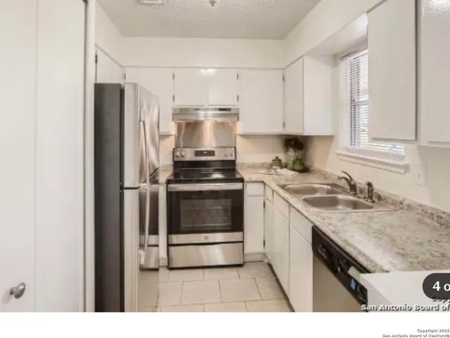 $900 | 923 Vance Jackson Road, Unit 1210, San Antonio, TX 78201