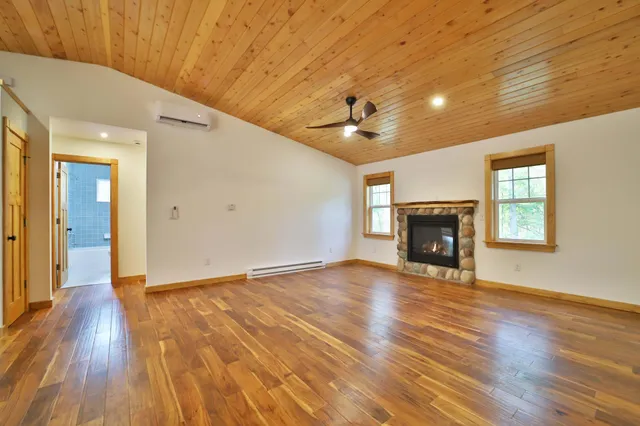 $384,900 | 40161 Paradise Drive, Browerville, MN 56438