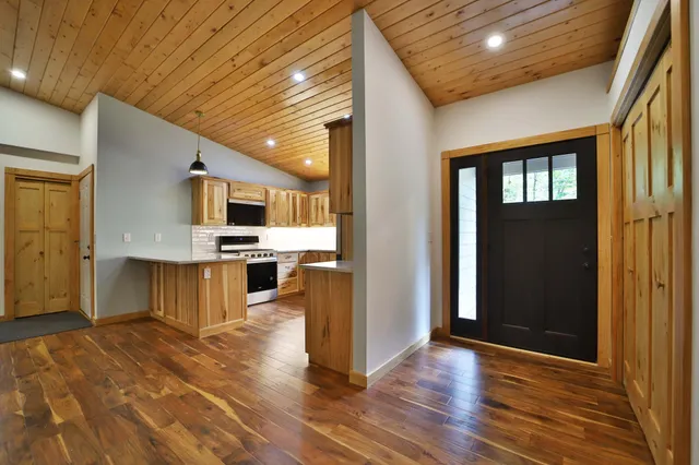 $384,900 | 40161 Paradise Drive, Browerville, MN 56438