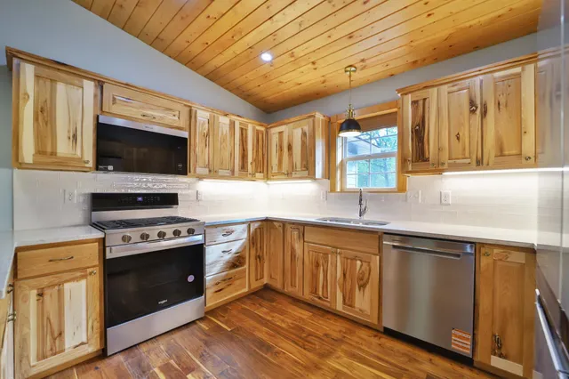 $384,900 | 40161 Paradise Drive, Browerville, MN 56438