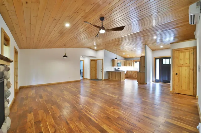 $384,900 | 40161 Paradise Drive, Browerville, MN 56438