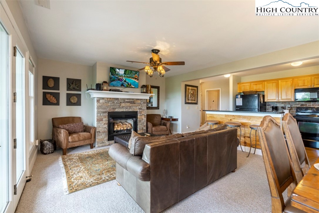 299 Indian Paintbrush Drive, Unit R211 Banner Elk, NC 28604 - Photo 4 of 39