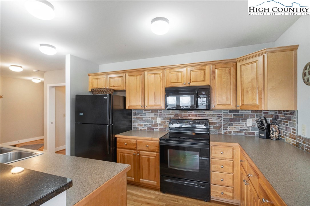 299 Indian Paintbrush Drive, Unit R211 Banner Elk, NC 28604 - Photo 9 of 39