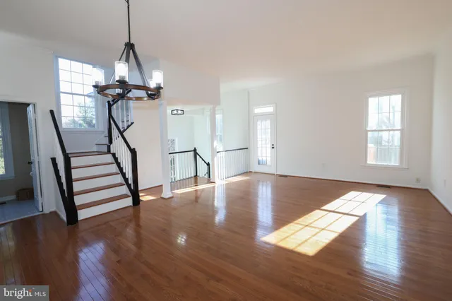 $3,650 | 47699 Whirlpool Square, Sterling, VA 20165