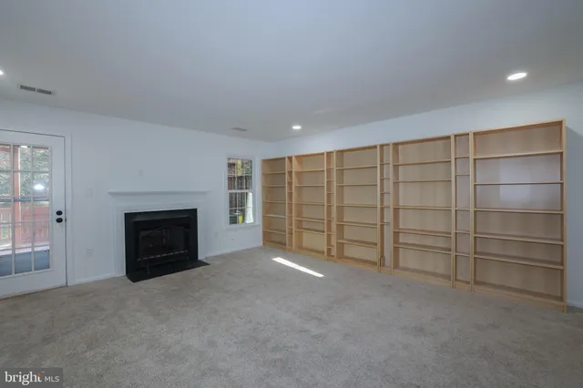 $3,650 | 47699 Whirlpool Square, Sterling, VA 20165