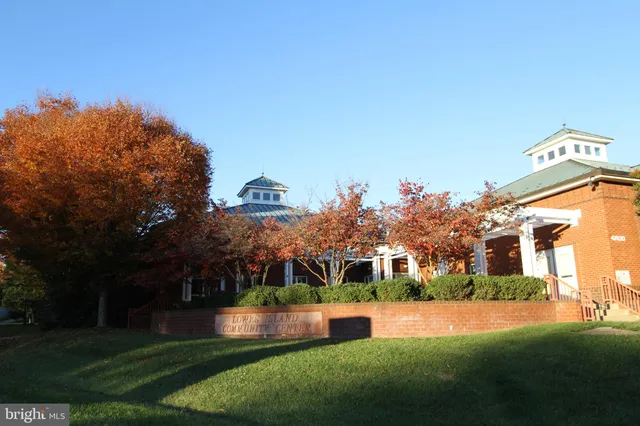 $3,650 | 47699 Whirlpool Square, Sterling, VA 20165