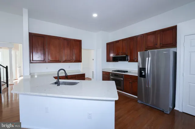 $3,650 | 47699 Whirlpool Square, Sterling, VA 20165