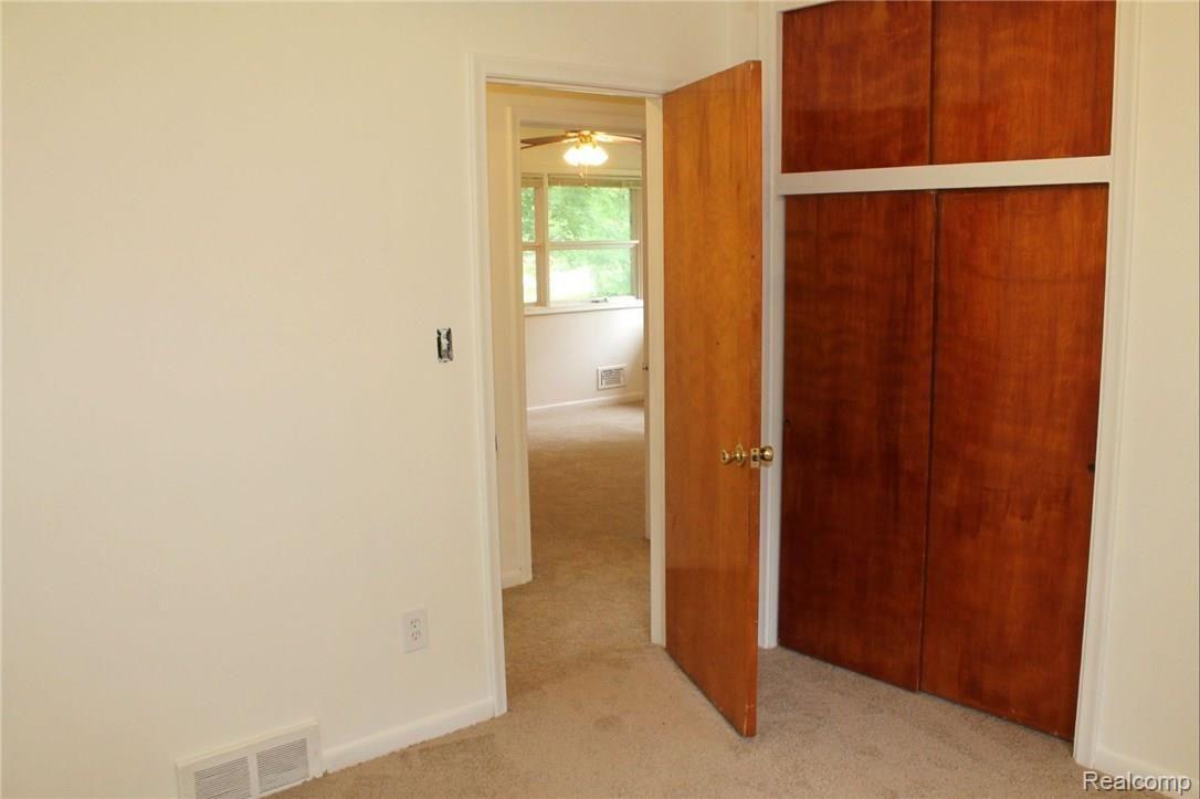 23920 Berg Road Southfield, MI 48033 - Photo 20 of 30 Berg Bedroom 2JPG.JPG