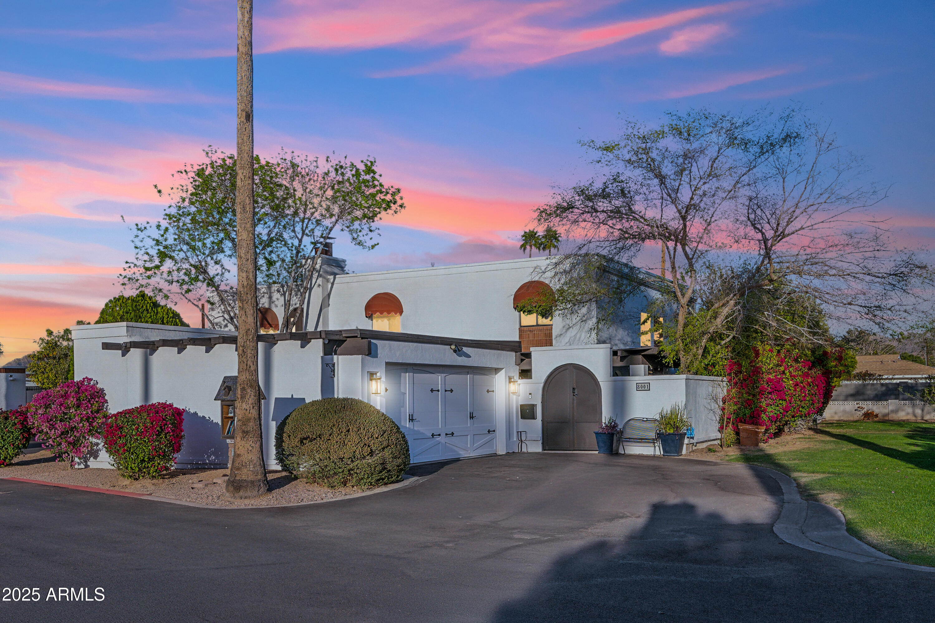 8001 North 3rd Place Phoenix, AZ 85020 - Photo 1 of 35 51-AJS2436-Edit