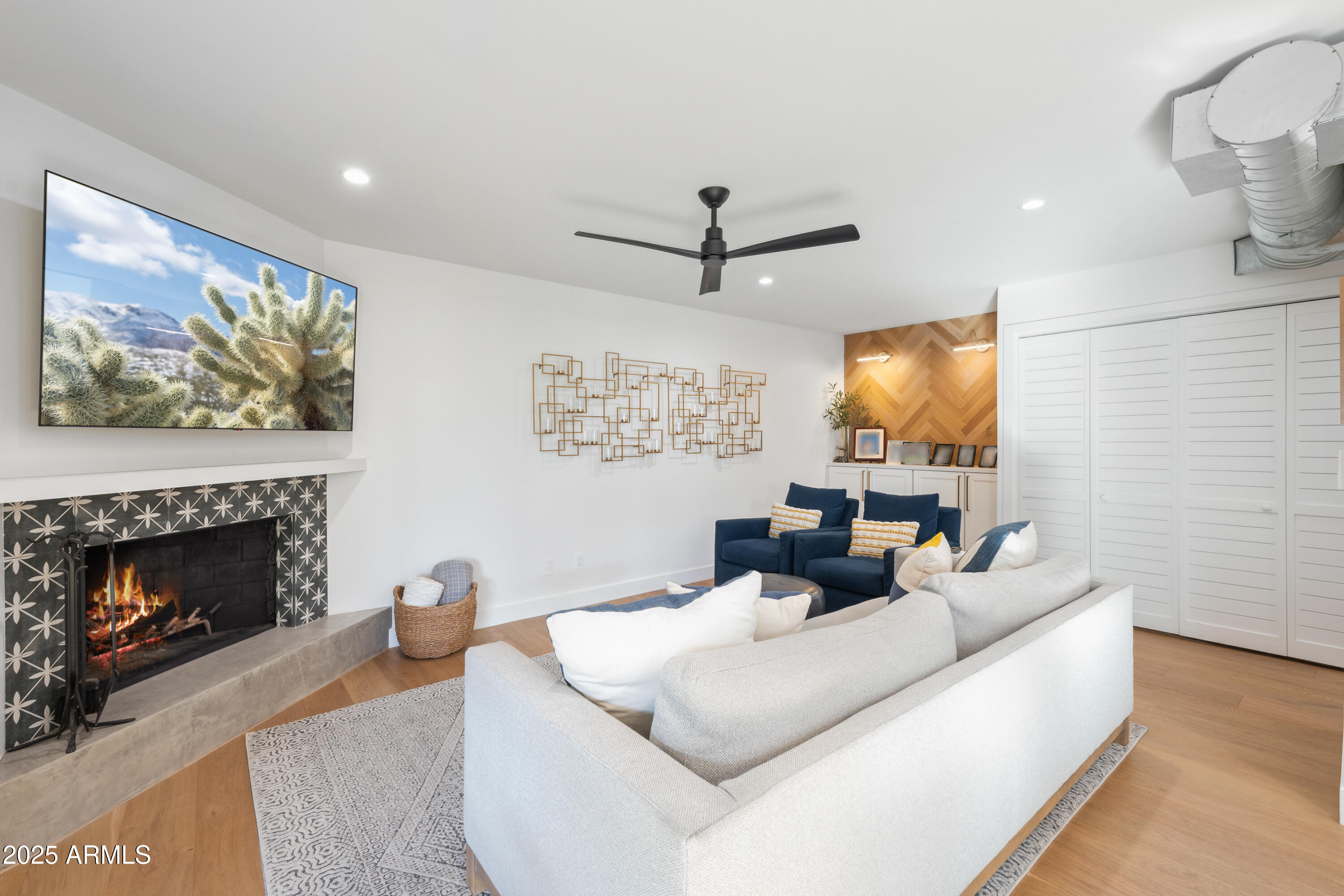 8001 North 3rd Place Phoenix, AZ 85020 - Photo 11 of 35 05-AJS2181