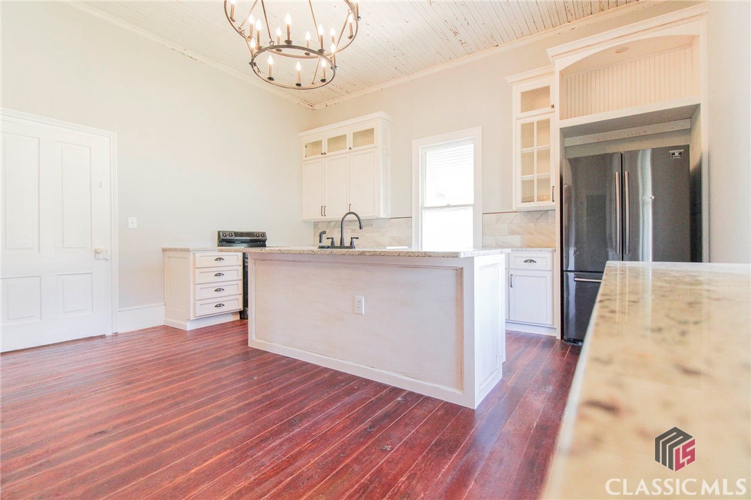 1782 Union Point Road Stephens, GA 30667 - Photo 19 of 36