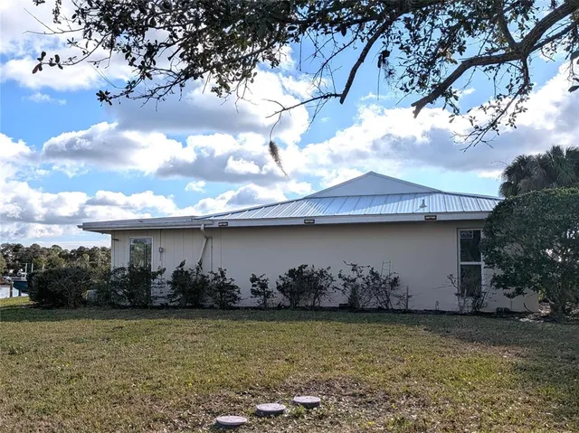 $170,000 | 11576 West Kingfisher Court, Unit 191, Crystal River, FL 34429