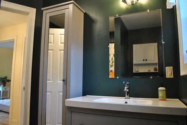 $360,000 | 30 Hyde Street, Burlington, VT 05401