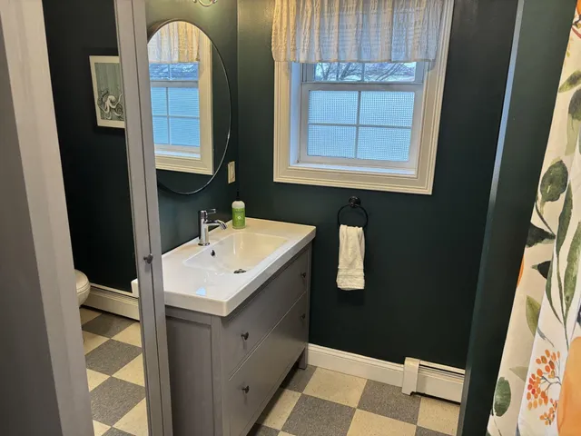 $360,000 | 30 Hyde Street, Burlington, VT 05401