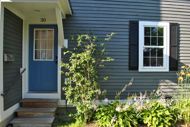 $360,000 | 30 Hyde Street, Burlington, VT 05401