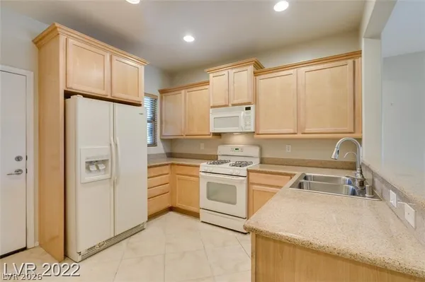 $1,800 | 5985 Falconer Avenue, Las Vegas, NV 89122