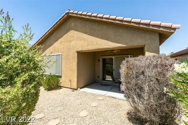 $1,800 | 5985 Falconer Avenue, Las Vegas, NV 89122