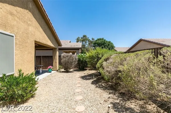 $1,800 | 5985 Falconer Avenue, Las Vegas, NV 89122