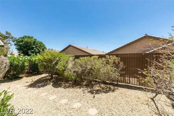 $1,800 | 5985 Falconer Avenue, Las Vegas, NV 89122