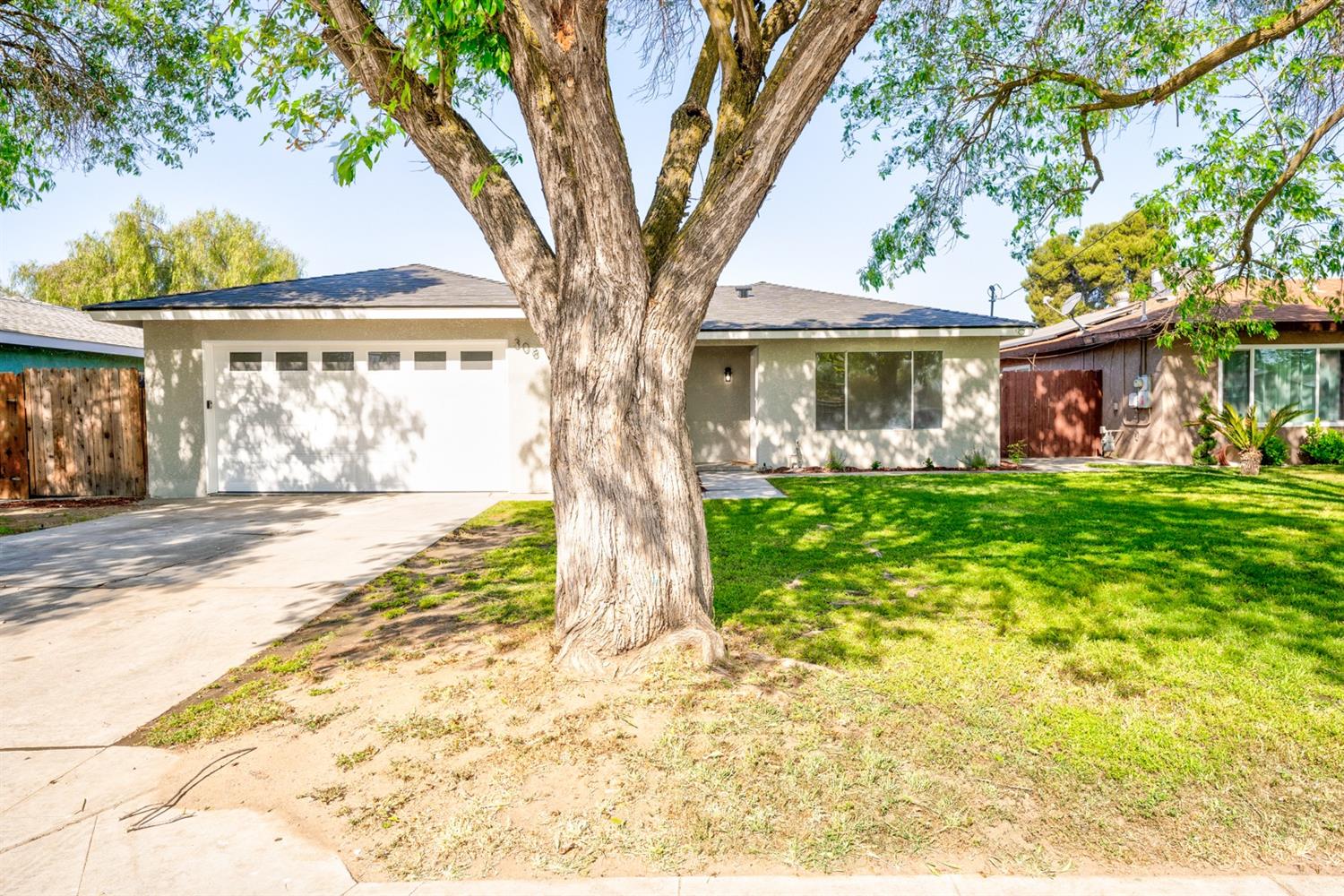 308 Stadium Road Madera, CA 93637 - Photo 2 of 32 Gallery Image 2