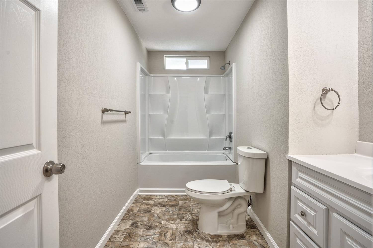 308 Stadium Road Madera, CA 93637 - Photo 13 of 32 Gallery Image 13
