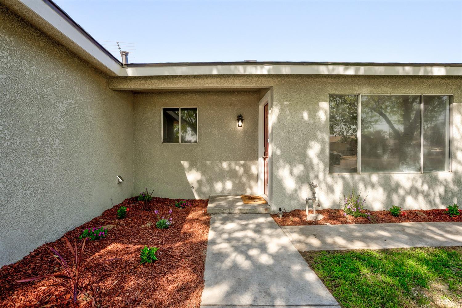 308 Stadium Road Madera, CA 93637 - Photo 3 of 32 Gallery Image 3