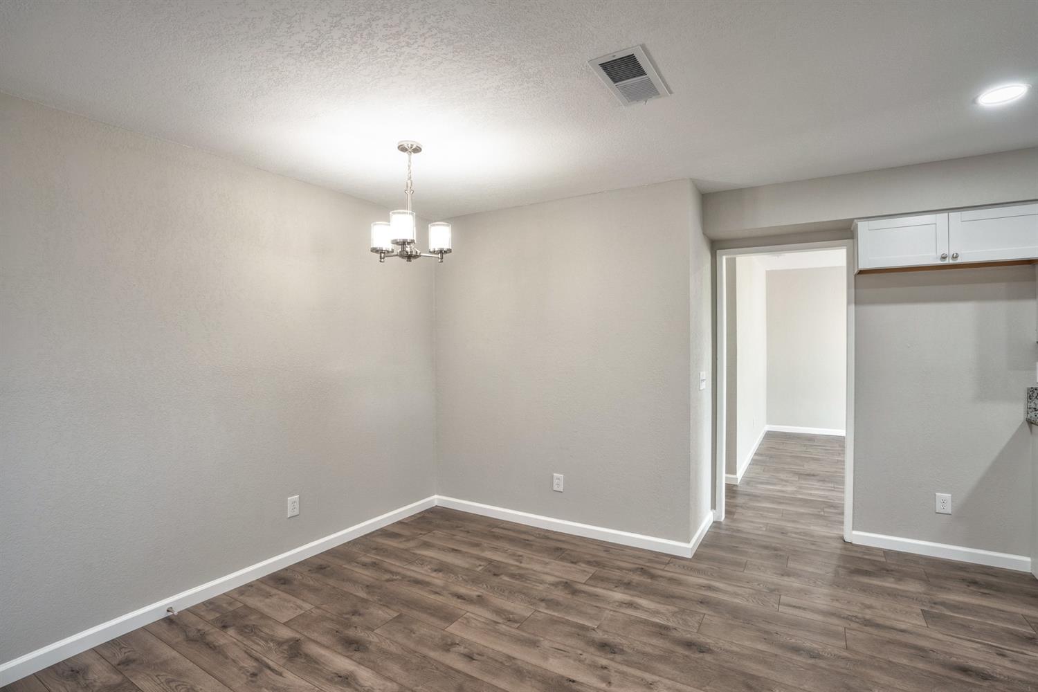 308 Stadium Road Madera, CA 93637 - Photo 9 of 32 Gallery Image 9