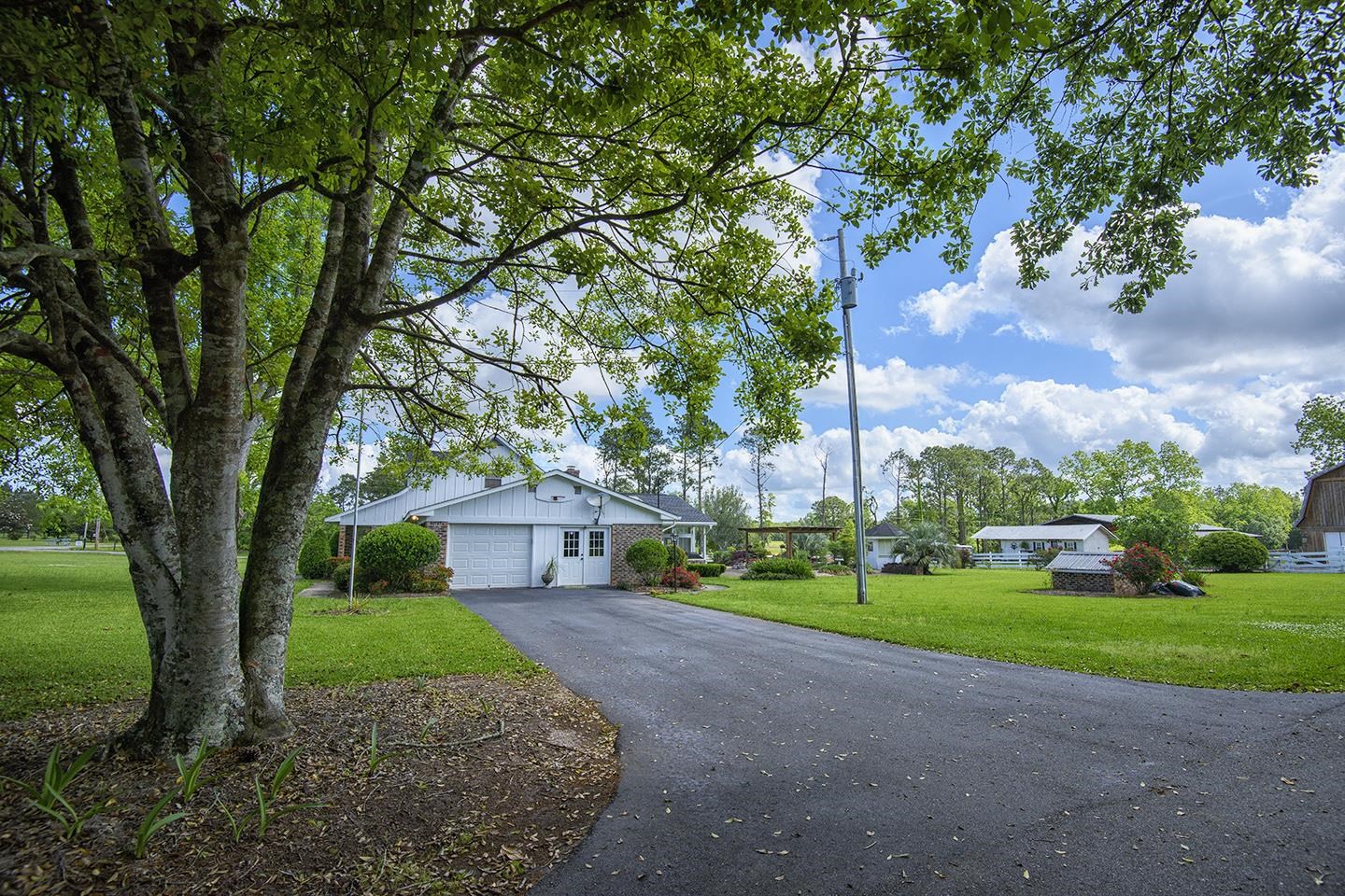 19794 Lawrence Road Fairhope, AL 36532 - Photo 7 of 48